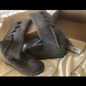 UGG Classic Cardy II